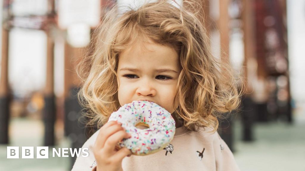 Limiting sugar before age two linked to better brain health Limiting sugar before age two linked to better brain health