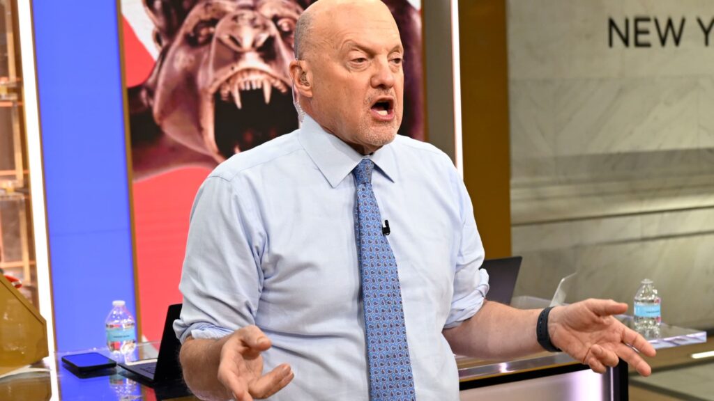 Jim Cramer says the market’s reaction to Samsung may signal a shift in AI leadership Jim Cramer says the market's reaction to Samsung may signal a shift in AI leadership