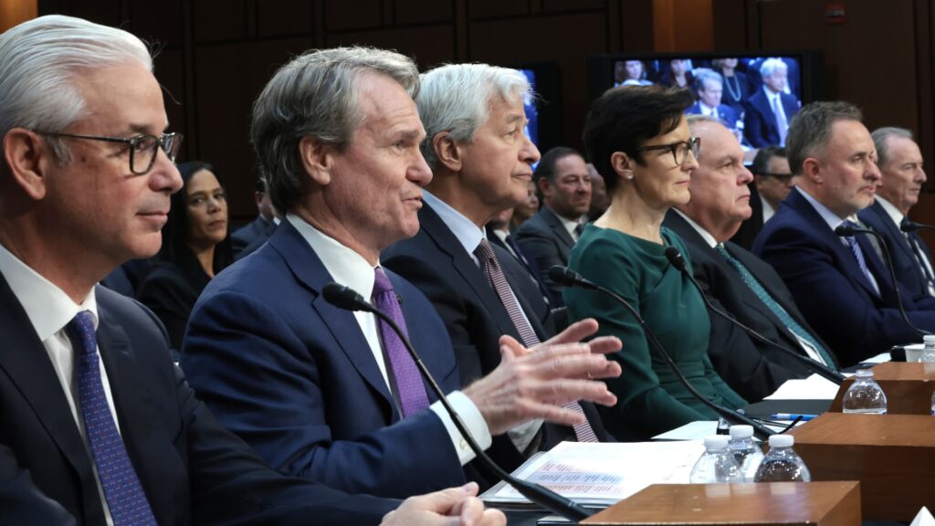 Jamie Dimon says AI has helped JPMorgan cut up to 40% of jobs in certain roles: Live updates Jamie Dimon says AI has helped JPMorgan cut up to 40% of jobs in certain roles: Live updates