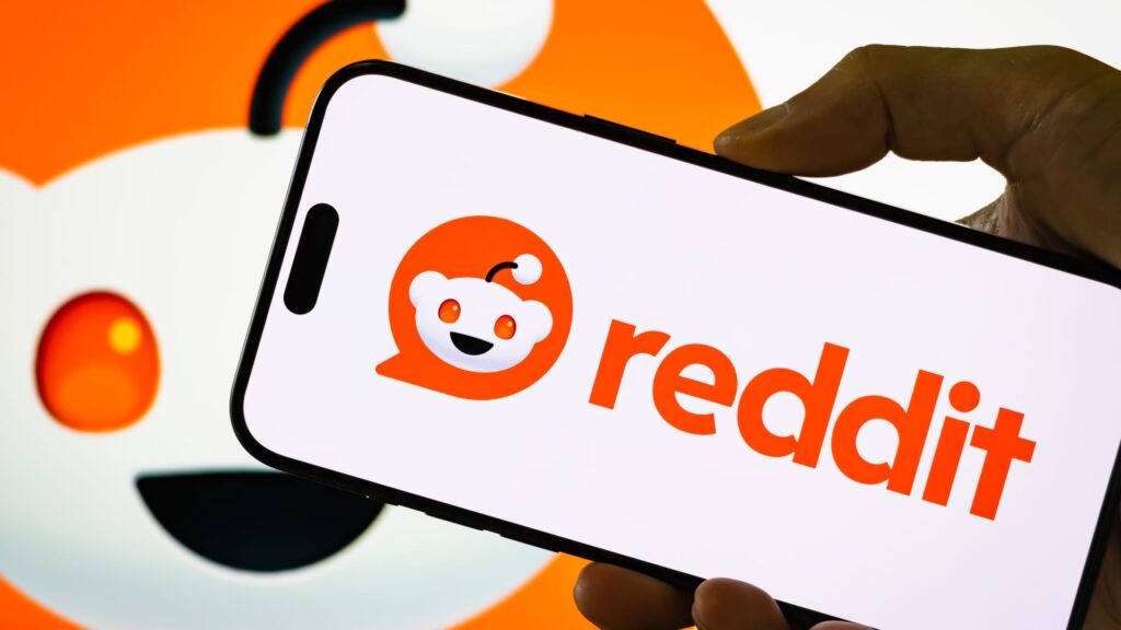 Reddit stock sinks on report it may not renew Google AI content deal Reddit stock sinks on report it may not renew Google AI content deal