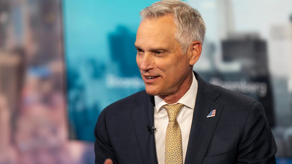 American Airlines CEO lays out his vision to close a more than $3 billion profit gap American Airlines CEO lays out his vision to close a more than $3 billion profit gap