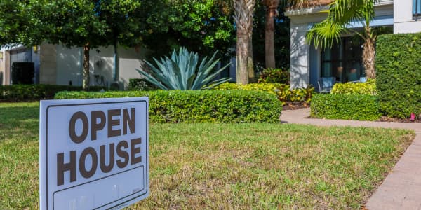 Far more real estate agents now report seeing a balanced market, CNBC Housing Market Survey finds