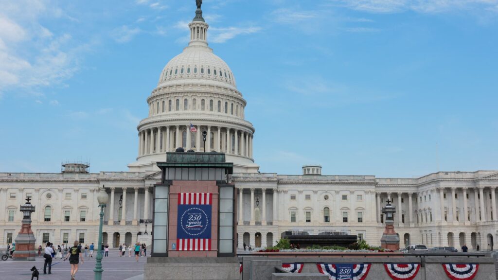 Delaying Social Security reform raises risks for bond markets and the economy, research finds