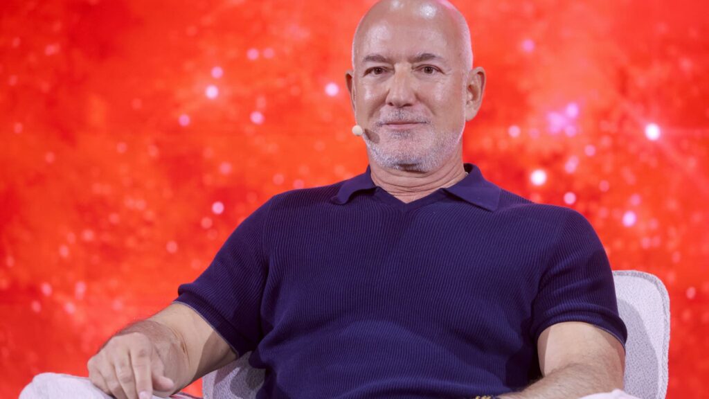 Bezos' Blue Origin valued at $130 billion in first outside fundraising round