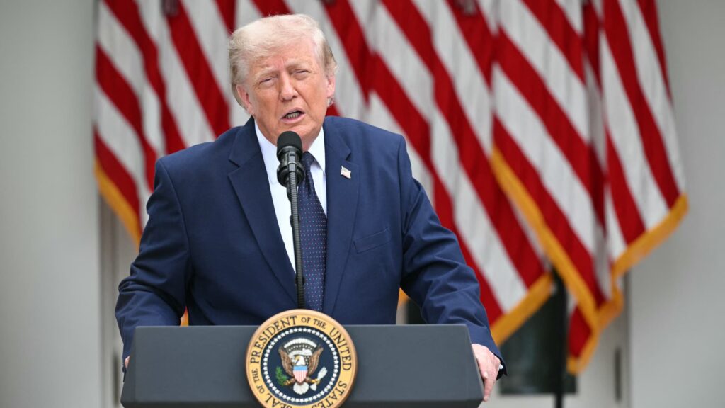Trump: U.S. should be reimbursed for guarding Strait of Hormuz Trump: U.S. should be reimbursed for guarding Strait of Hormuz