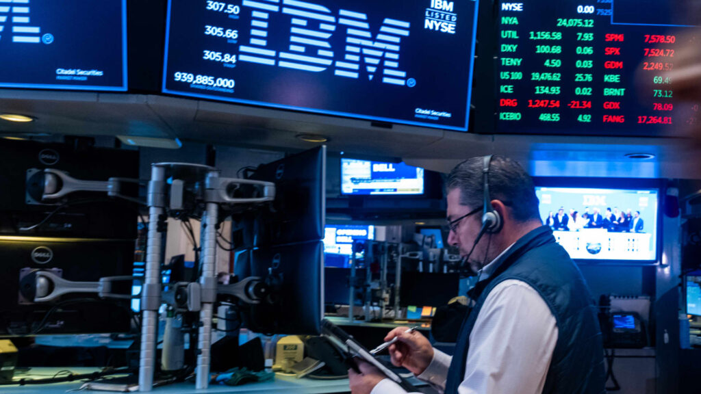 IBM shares skid more than 20% after company warns second-quarter earnings fell short of expectations IBM shares skid more than 20% after company warns second-quarter earnings fell short of expectations