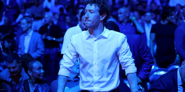 Meta enters AI image model race in bid to court advertisers and subscribers