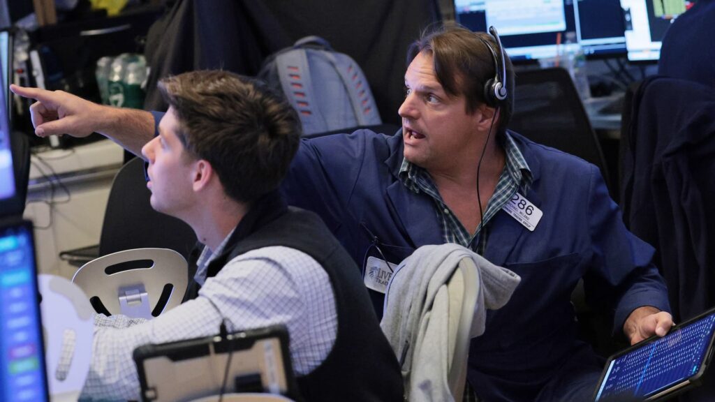 Why the stock market and economy may seem out of sync Why the stock market and economy may seem out of sync
