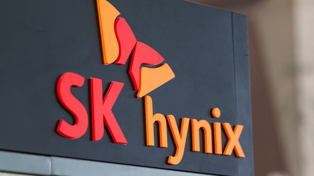 SK Hynix shares plunge over 11% as Asia sees tech rout, tracking U.S. chip losses
