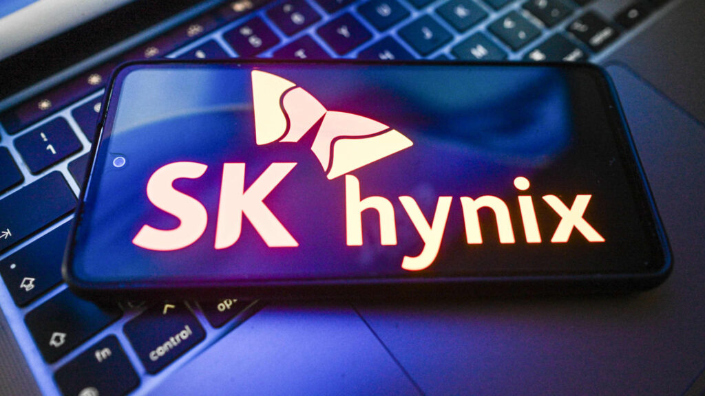 SK Hynix shares surge 25%, while Samsung soars over 20% as AI rally roars back SK Hynix shares surge 25%, while Samsung soars over 20% as AI rally roars back