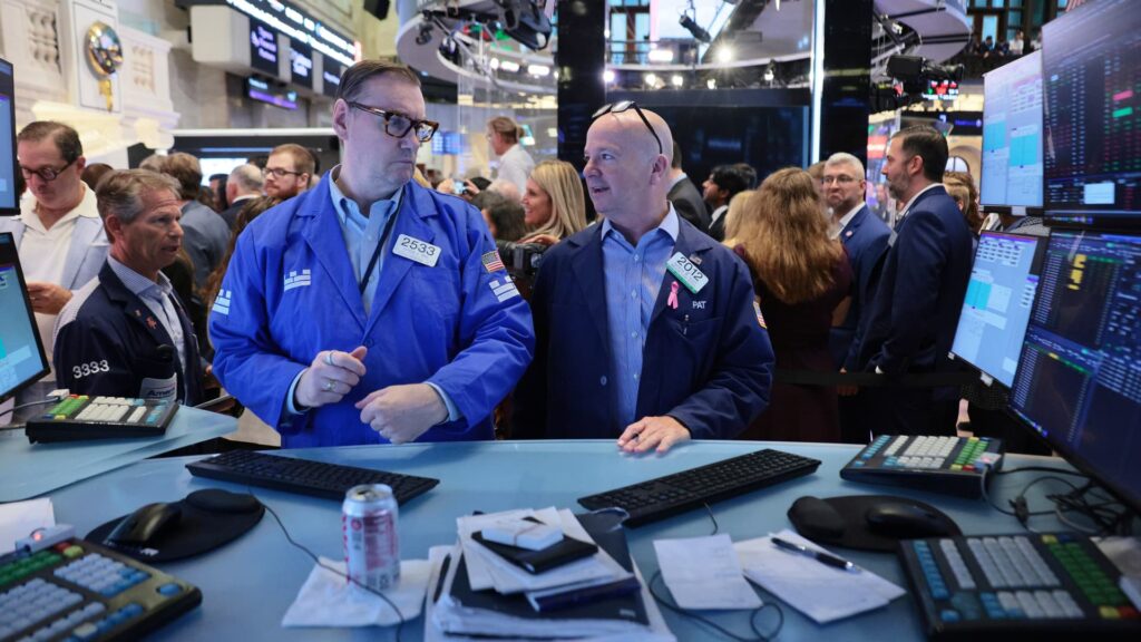 Nasdaq futures rise after strong rebound on Wall Street, Amazon surges after earnings: Live updates Nasdaq futures rise after strong rebound on Wall Street, Amazon surges after earnings: Live updates