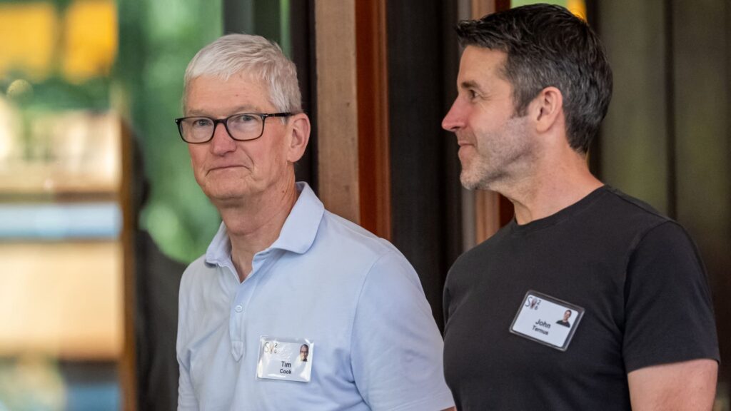 Tim Cook’s last dance, oil majors earnings, IPO avoidance and more in Morning Squawk Tim Cook's last dance, oil majors earnings, IPO avoidance and more in Morning Squawk