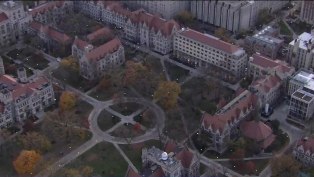 University of Chicago Law to ban phones, laptops in classroom for first University of Chicago Law to ban phones, laptops in classroom for first