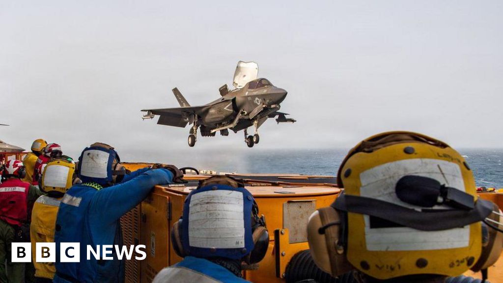 US launches fresh strikes on Iran, as Trump warns of retaliation for deaths of soldiers US launches fresh strikes on Iran, as Trump warns of retaliation for deaths of soldiers