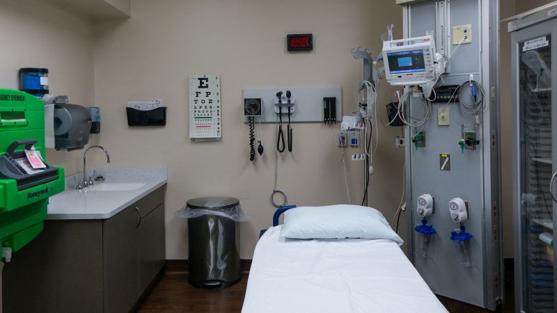 Trump administration demands hospitals share emergency room records Trump administration demands hospitals share emergency room records