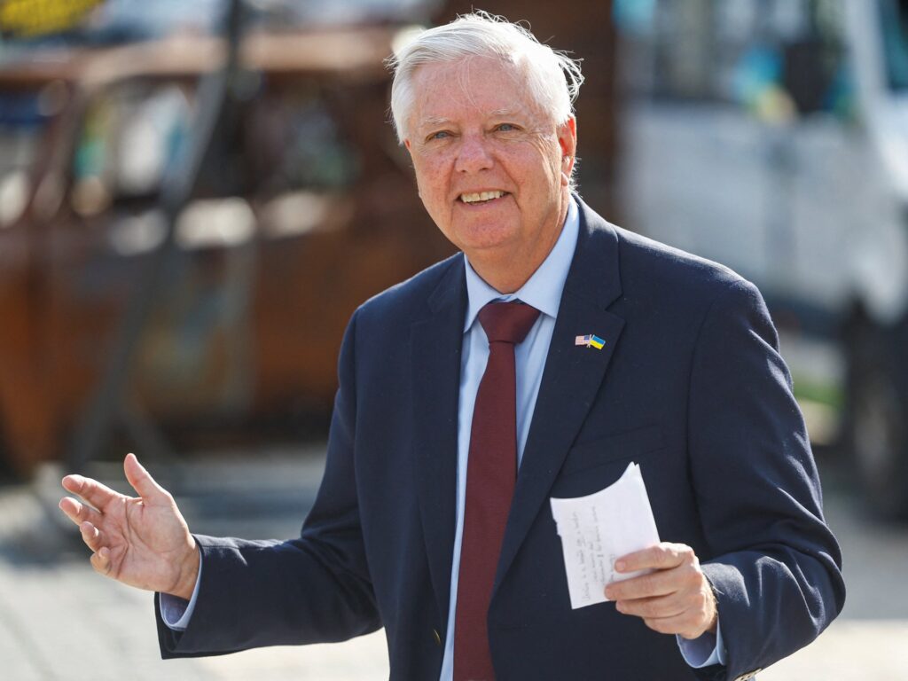 Republican Lindsey Graham dies at 71: World leaders, US politicians react Republican Lindsey Graham dies at 71: World leaders, US politicians react