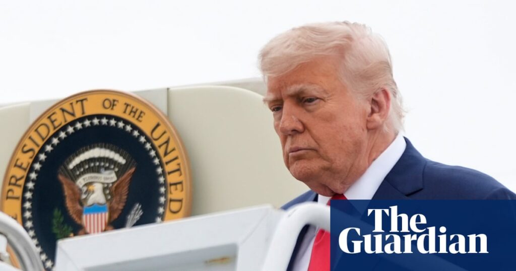 Iran strikes tankers under US escort in Hormuz strait as Trump gathers cabinet to discuss war Iran strikes tankers under US escort in Hormuz strait as Trump gathers cabinet to discuss war