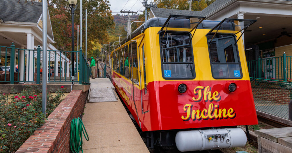 Tennessee railway conductor fired after remarks about non-Americans during tour: ‘You can leave’ Tennessee railway conductor fired after remarks about non-Americans during tour: ‘You can leave’