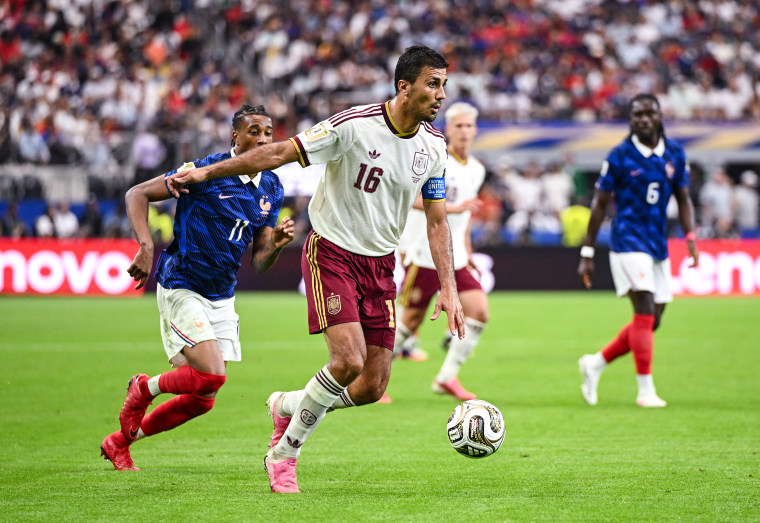 Rodri #16 of Spain