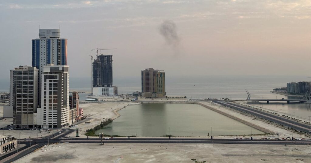 US issues fresh travel warning as Kuwait and Bahrain flights resume after disruptions US issues fresh travel warning as Kuwait and Bahrain flights resume after disruptions