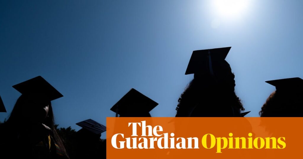 Howard University disenrolled over 500 students. Black college hopefuls seem to be losing ground on all sides Howard University disenrolled over 500 students. Black college hopefuls seem to be losing ground on all sides