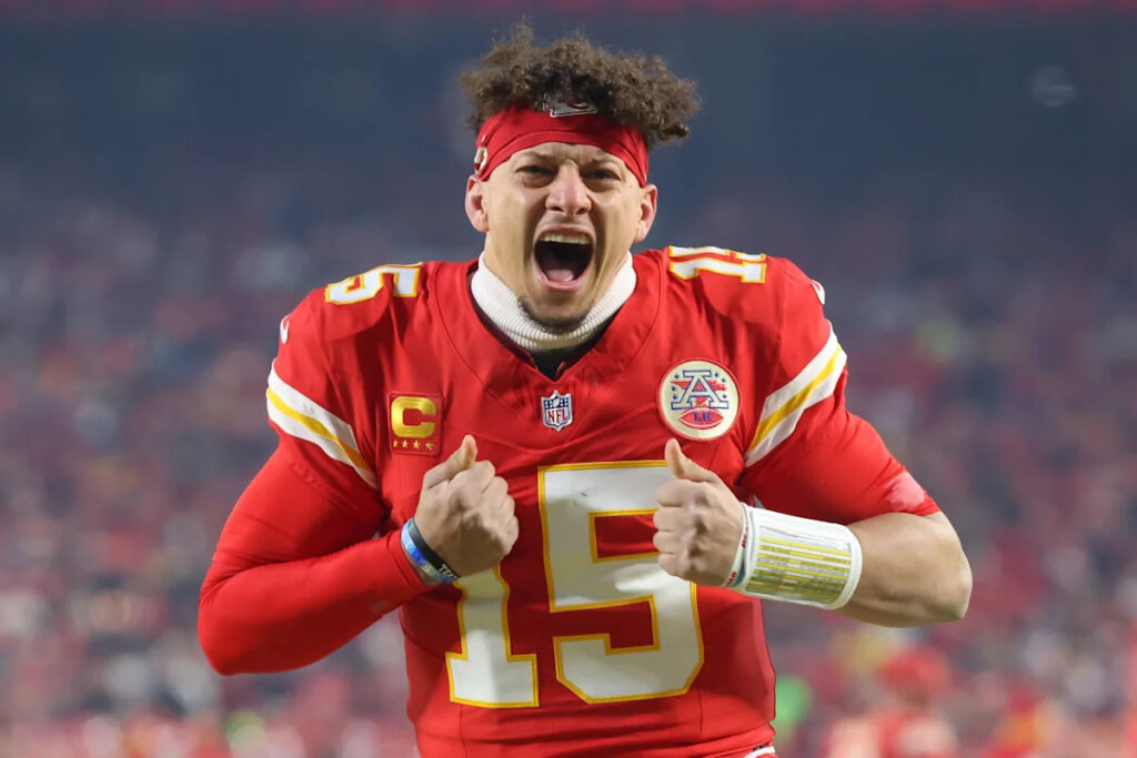 Patrick Mahomes slides in our 2026 NFL quarterback rankings Patrick Mahomes slides in our 2026 NFL quarterback rankings