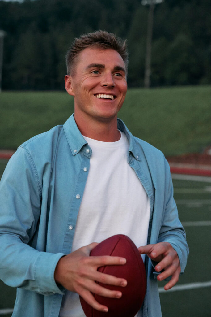 Bo Nix on Fractured Ankles, Fashion, Fatherhood and His Mizzen+Main Deal Bo Nix on Fractured Ankles, Fashion, Fatherhood and His Mizzen+Main Deal