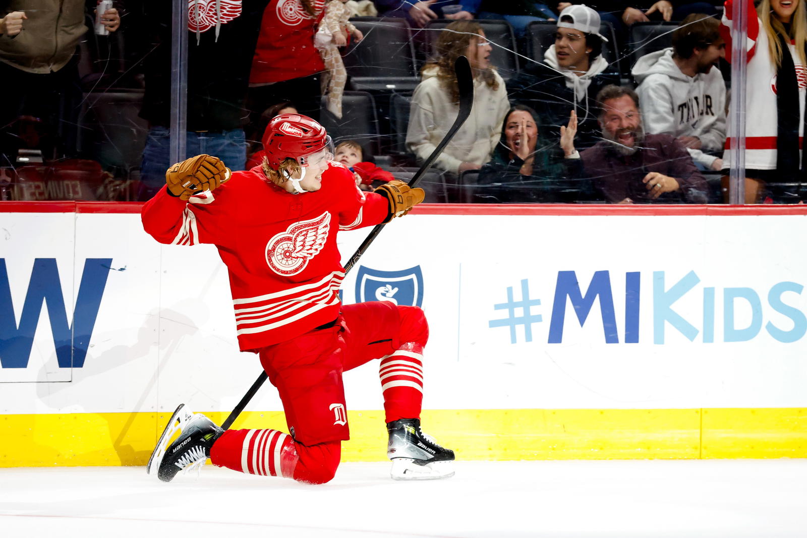 NHL Insider Elliotte Friedman speculated that Red Wings defenseman Simon Edvinsson could potentially receive an offer sheet from the defending Stanley Cup champion Carolina Hurricanes.