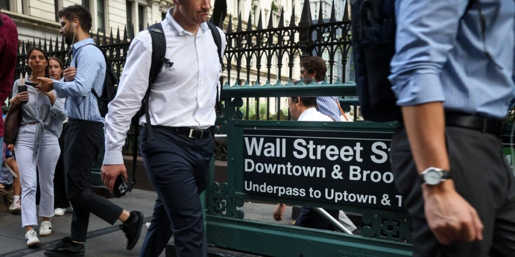 Why dwindling buybacks are a warning for stocks