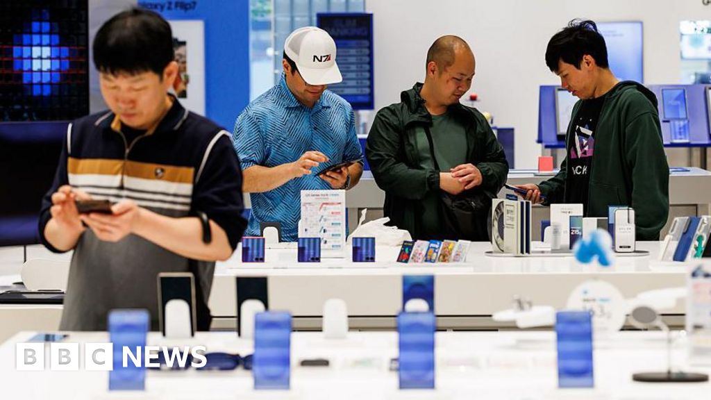 Samsung profits jump 1,800% as AI boom drives chip sales Samsung profits jump 1,800% as AI boom drives chip sales