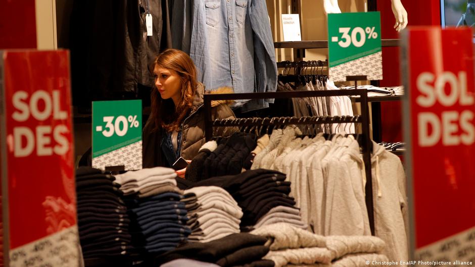 EU ban on destroying unsold clothes takes effect EU ban on destroying unsold clothes takes effect