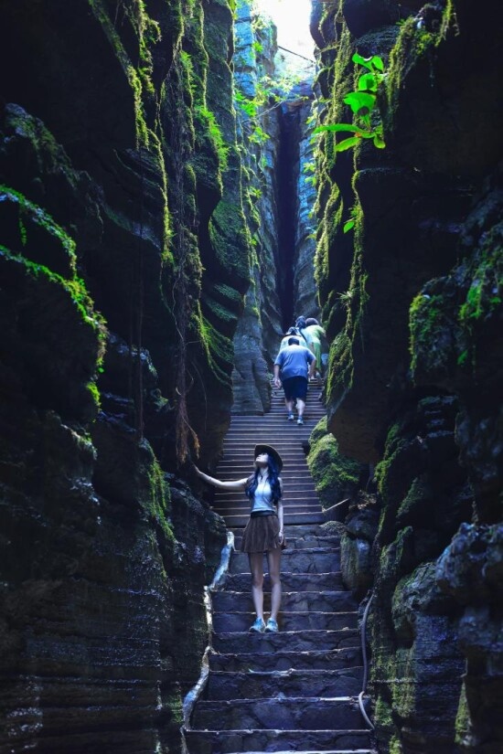 Enshi Suobuya Stone Forest in China Launches Rich Cultural Experiences Enshi Suobuya Stone Forest in China Launches Rich Cultural Experiences