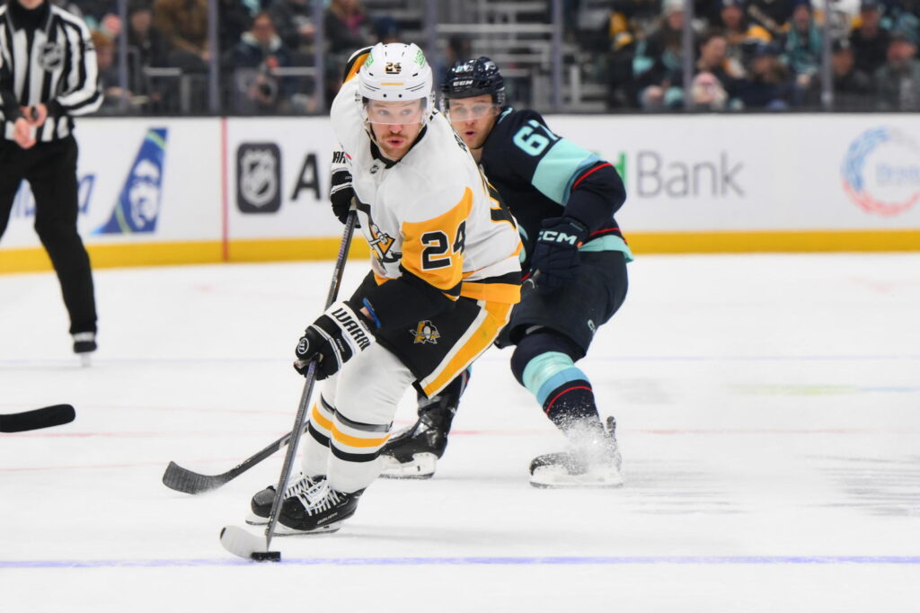 Penguins Should Consider Reuniting With UFA Defenseman Penguins Should Consider Reuniting With UFA Defenseman