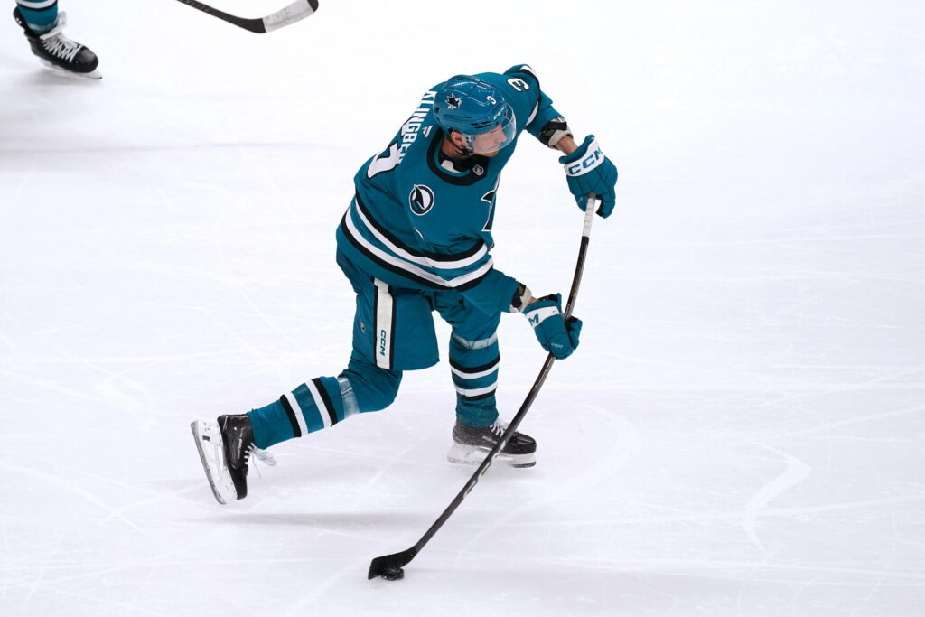 A Number of Former Sharks Still Remain Free Agents