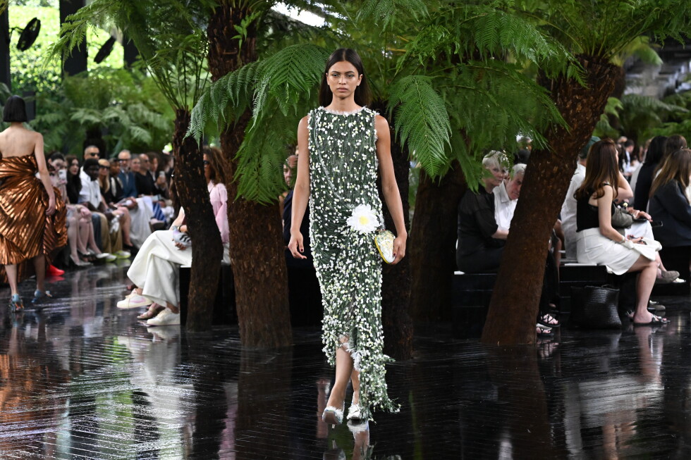 Bare skin, fantasy and the machine: 3 takeaways from Paris’ starry couture week Bare skin, fantasy and the machine: 3 takeaways from Paris' starry couture week