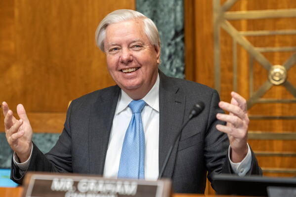 Senate Budget Committee Chair Sen. Lindsey Graham, R-S.C., arrives for a hearing on Capitol Hill in Washington, Jan. 22, 2025. (AP Photo/Jacquelyn Martin, File)
