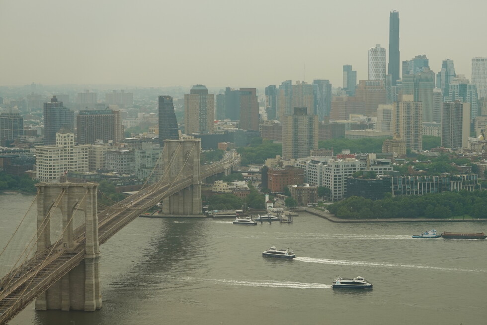 Canadian wildfire smoke turns air hazardous in the US Midwest. Officials say stay inside Canadian wildfire smoke turns air hazardous in the US Midwest. Officials say stay inside