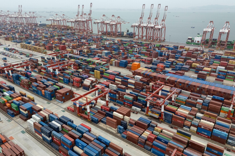 Trump administration races the clock to rebuild US tariff wall knocked down by Supreme Court Trump administration races the clock to rebuild US tariff wall knocked down by Supreme Court