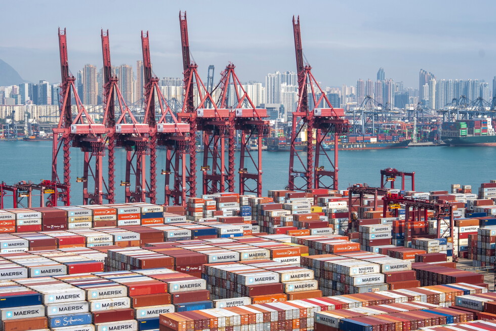 China signals US could restore preferential trade privileges for Hong Kong China signals US could restore preferential trade privileges for Hong Kong