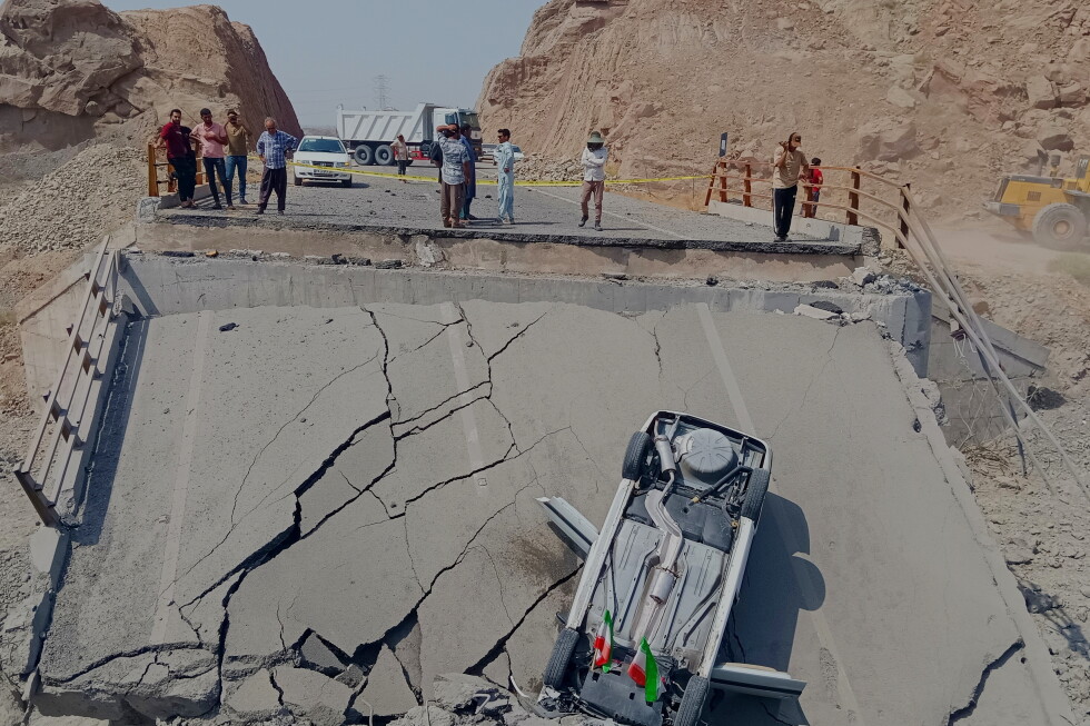 US strikes Iran over troop deaths as Israel warns Tehran’s attacks are coming close US strikes Iran over troop deaths as Israel warns Tehran's attacks are coming close