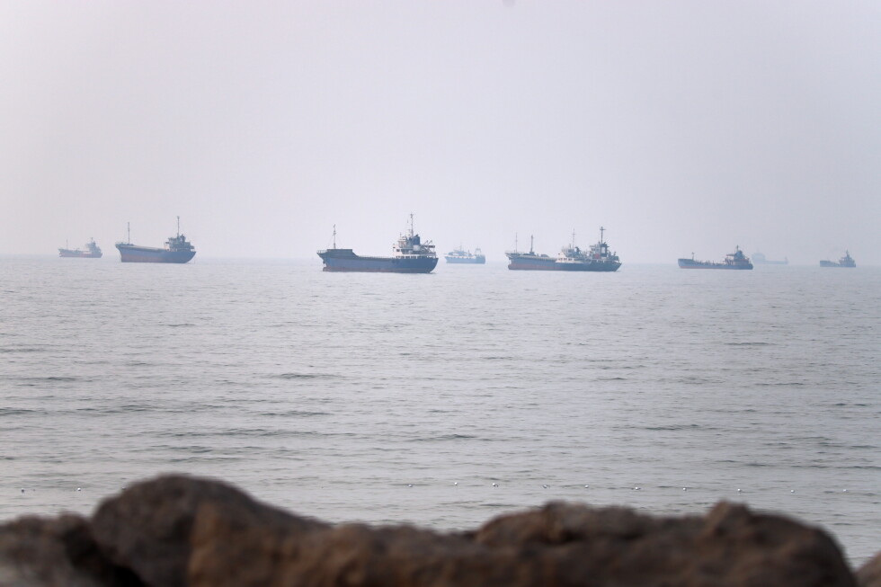 Trump says US will destroy a bridge or power plant for each Iranian attack in the Strait of Hormuz Trump says US will destroy a bridge or power plant for each Iranian attack in the Strait of Hormuz
