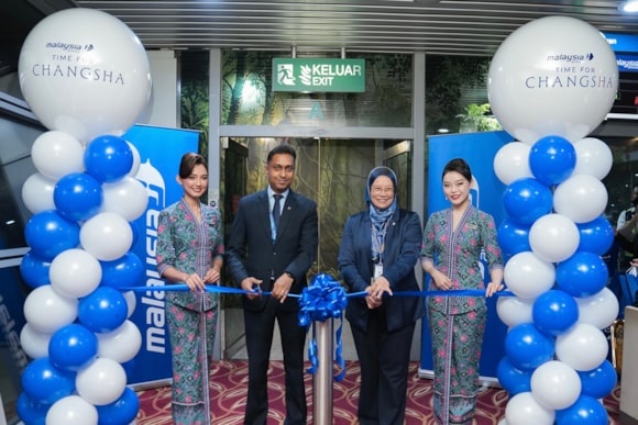 Malaysia Airlines expands China network to nine gateways with introduction of Shenzhen and Changsha Malaysia Airlines expands China network to nine gateways with introduction of Shenzhen and Changsha
