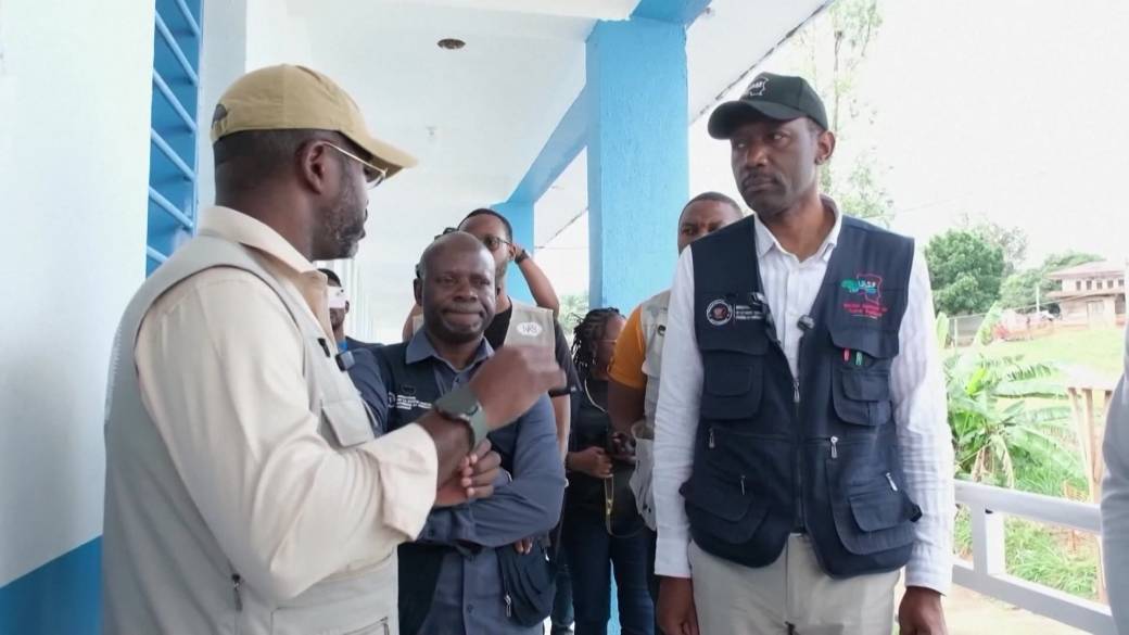 Click to play video: 'Ebola outbreak continues to spread in Eastern Congo'