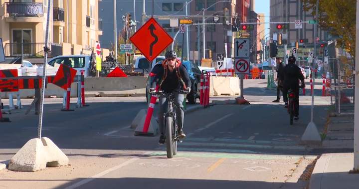 Alberta government creates bike lane complaint line ahead of fall legislation Alberta government creates bike lane complaint line ahead of fall legislation