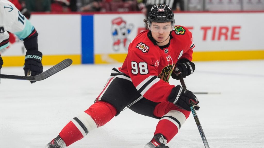 Blackhawks, Connor Bedard agree to five-year, $75 Blackhawks, Connor Bedard agree to five-year, $75