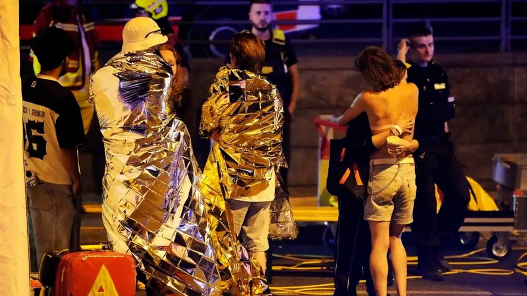 Click to play video: 'Suspect dead after attack on Berlin Pride parade'
