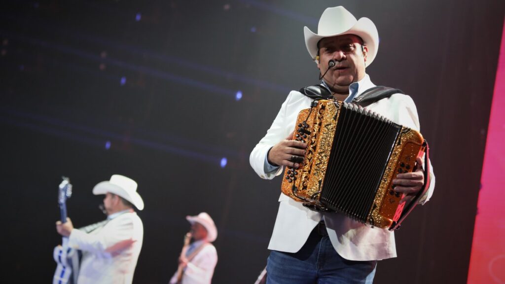 Regional Mexican music pioneers Intocable to receive Hollywood Walk of Fame Star Regional Mexican music pioneers Intocable to receive Hollywood Walk of Fame Star