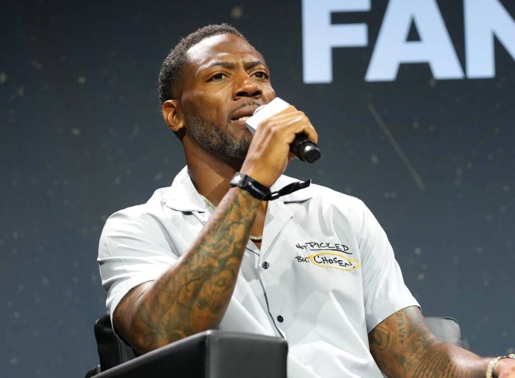 ESPN cuts ties with NFL analyst Ryan Clark, wider layoffs expected Tuesday: Sources ESPN cuts ties with NFL analyst Ryan Clark, wider layoffs expected Tuesday: Sources