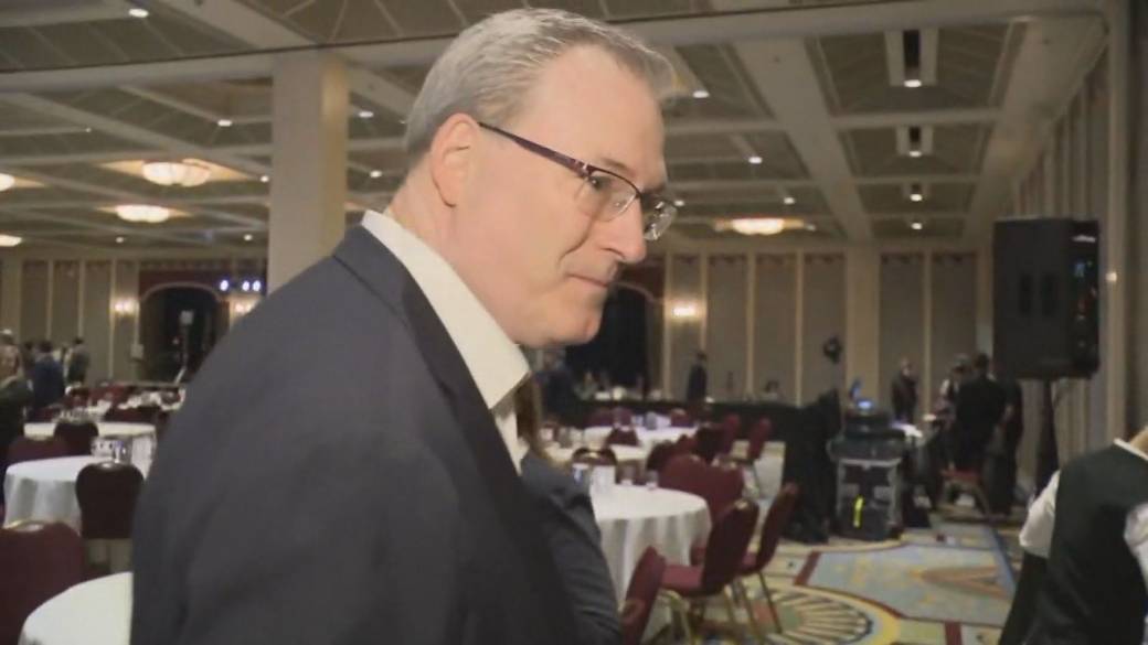 Click to play video: 'Law firm investigating Metro Van leaks'