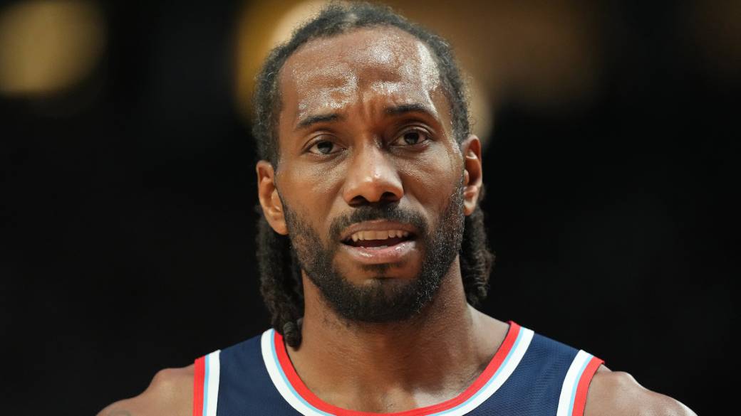 Click to play video: 'Raptors’ Kawhi Leonard deal on hold due to ongoing NBA investigation'